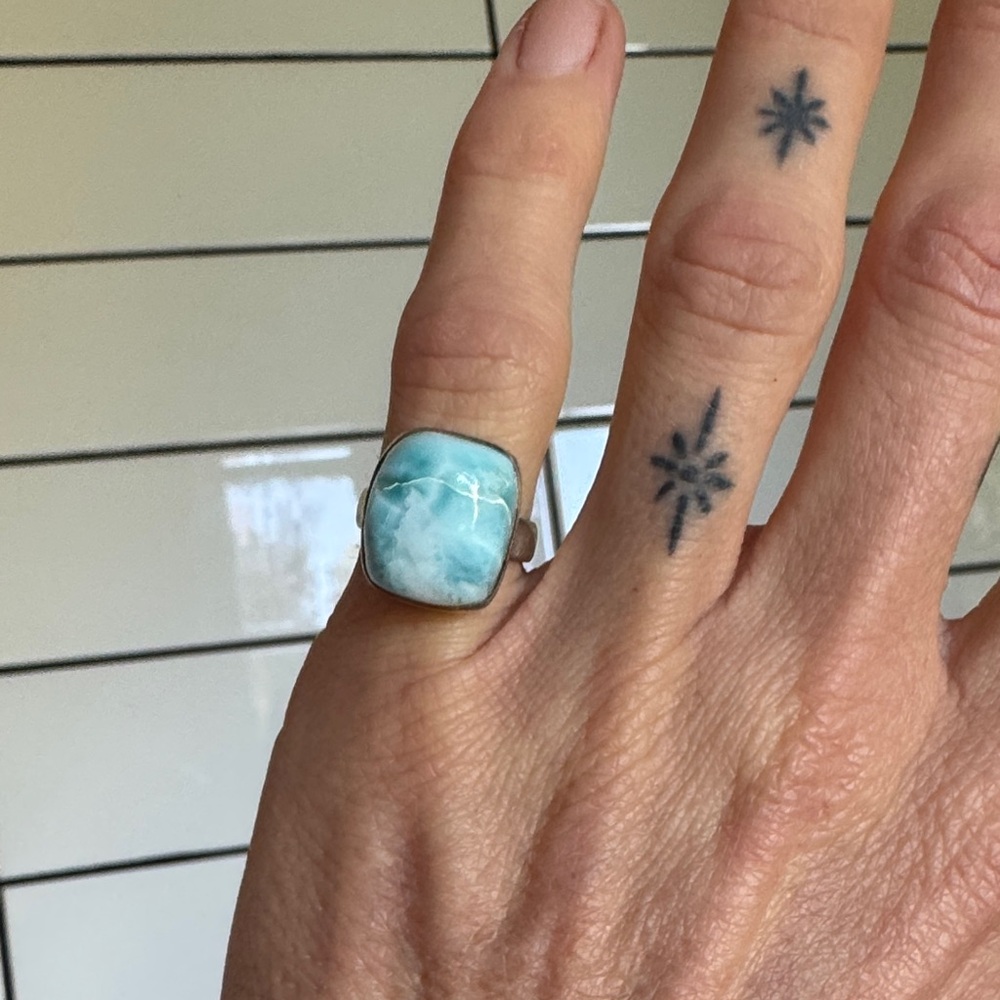 Elegant Silver and Blue Stone Ring